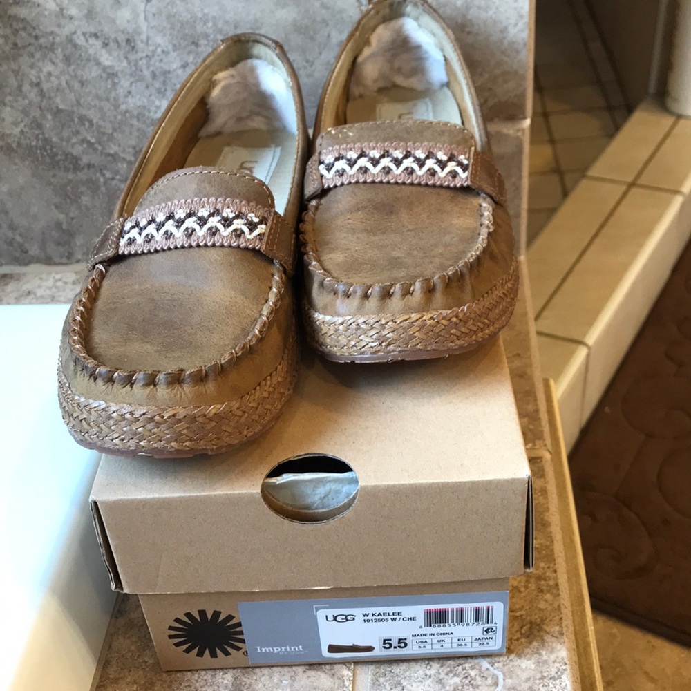 Ugg Kaelee moccasins shoes